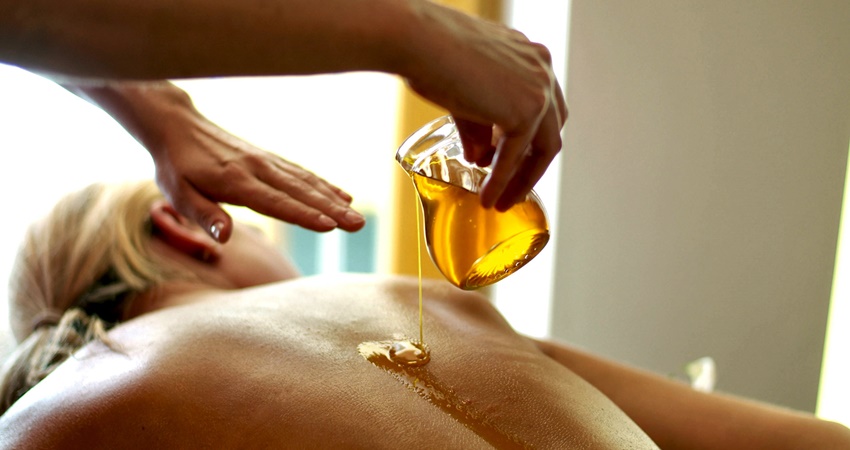 Oil massage in Jumeirah Village Circle (JVC) 